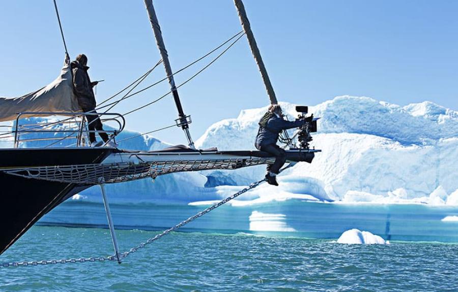 image from the film AQUARELA